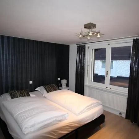 Appartement Sleeps 8 Wifi *