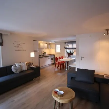 Appartement Sleeps 8 Wifi *